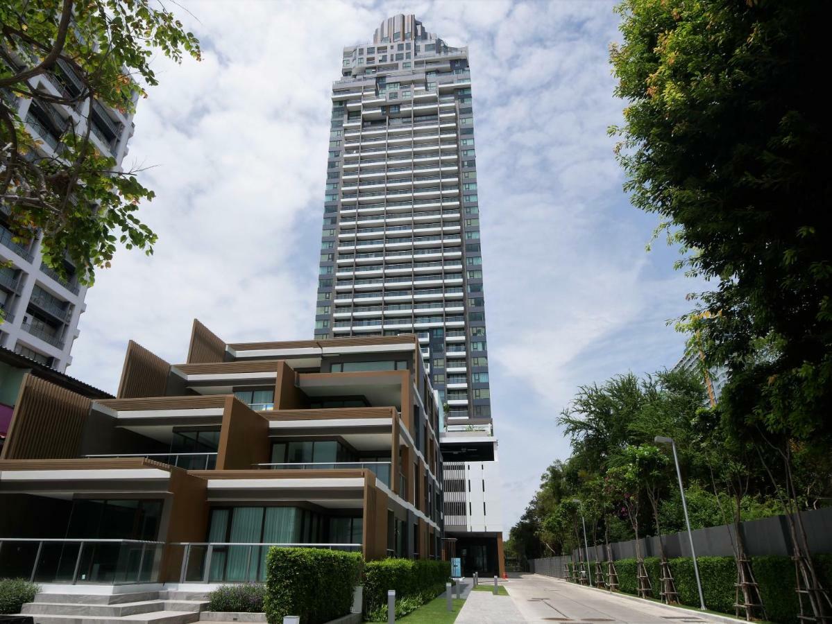 Aeras - The Ultimate Beachfront Experience Praia de Jomtien Exterior foto