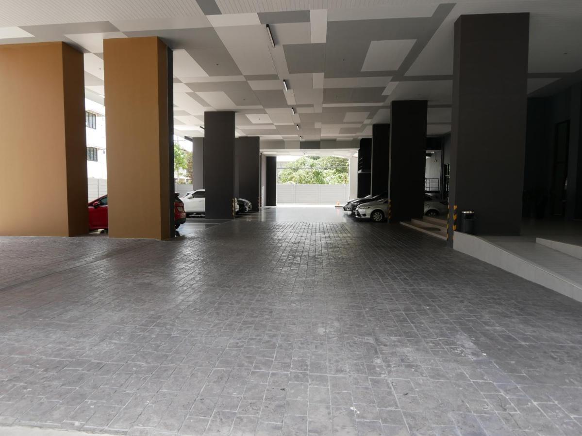 Aeras - The Ultimate Beachfront Experience Praia de Jomtien Exterior foto